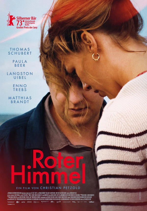 roter himmel filmas